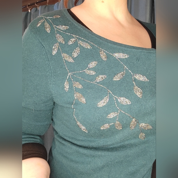 Turquoise Beaded Cardigan with iridescent leaf beading - Picture 2 of 5